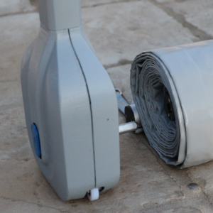 Piscine Nouvelle Vague vous propose l'excellent enrouleur pour bâches à barres iScoot700.